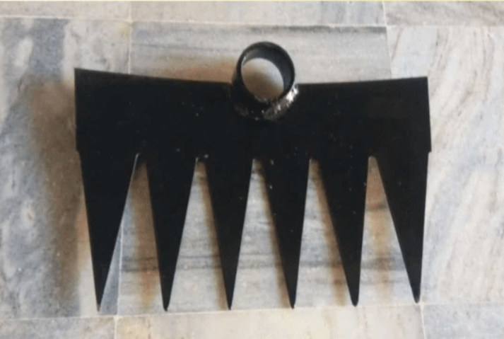 Metal Panja Spade (Khampadi)