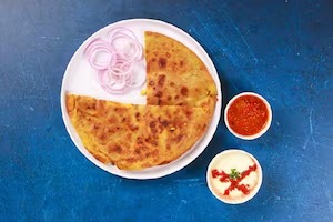 2 Paneer Paratha & Amul Masti Dahi [1 Cup, 85 Grams]