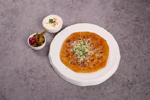 2 Cheese Onion Paratha & Amul Masti Dahi [1 Cup, 85 Grams]
