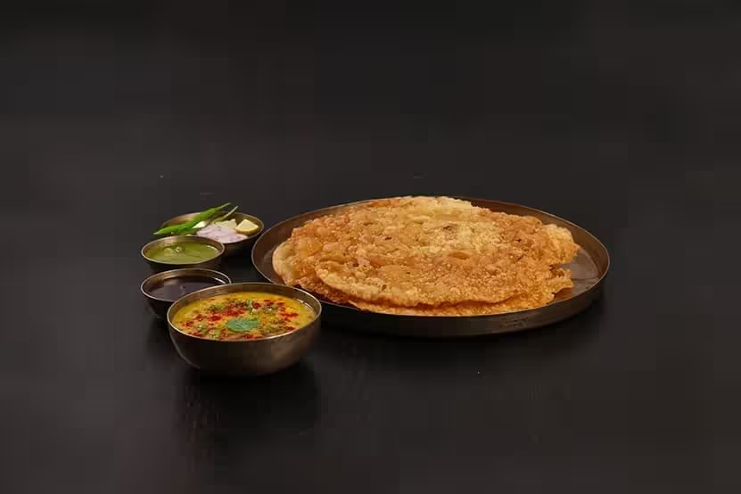 2 PCs. Tadka Dal Pakwan Combo