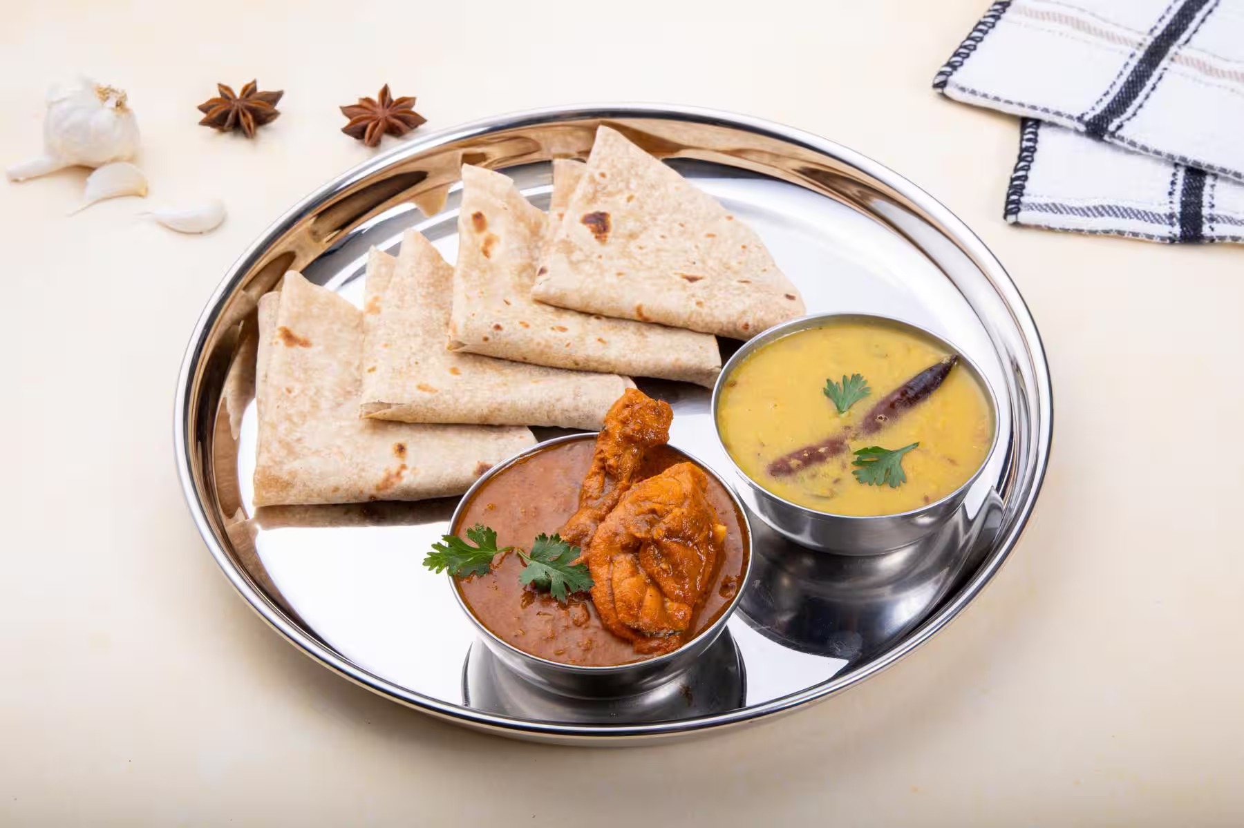 Chapati (4 pcs) + Yellow Dal + Chicken Gravy